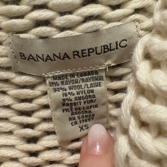 Banana Republic Cream Chunky Knit Turtleneck Sweater Women’s Size XS - Picture 3 of 5